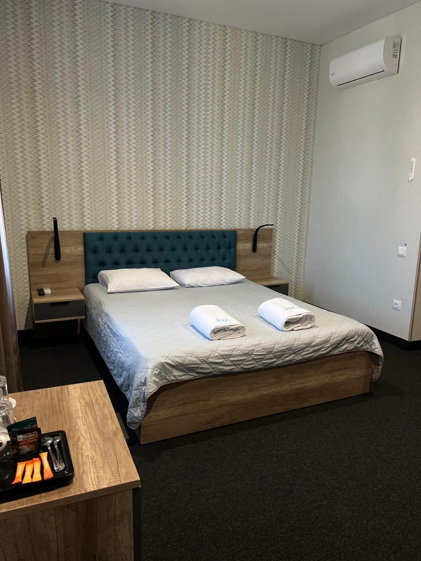 Hotel Dozari Korostyshiv Exteriör bild