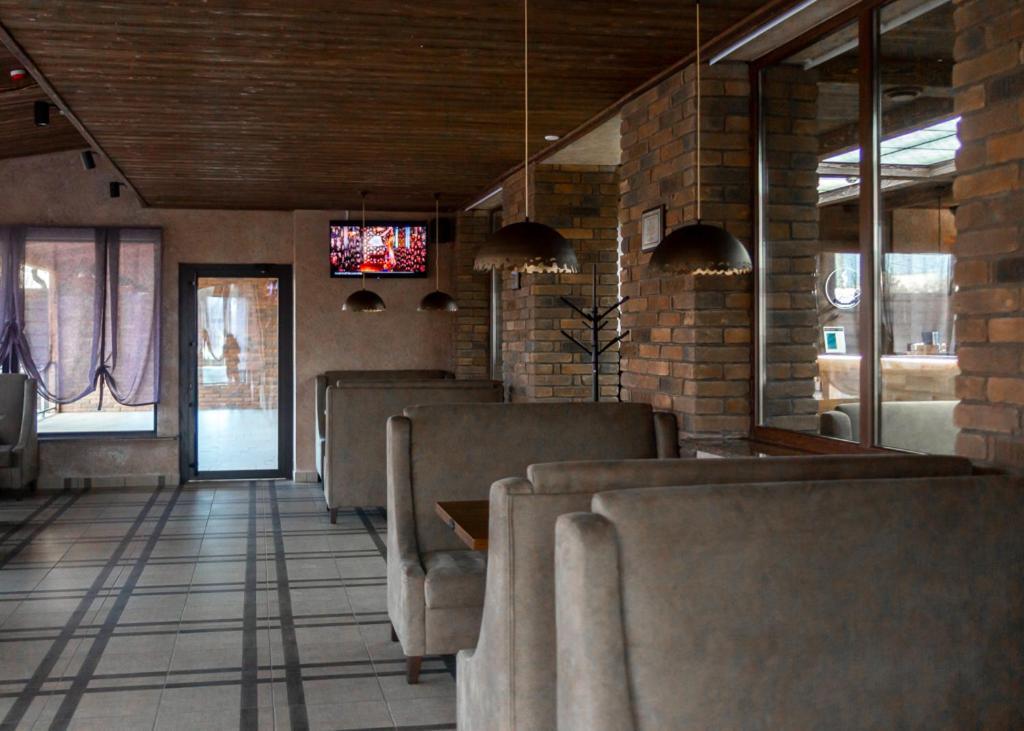 Hotel Dozari Korostyshiv Exteriör bild